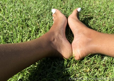 toeswithkay2 最高のモデル 写真