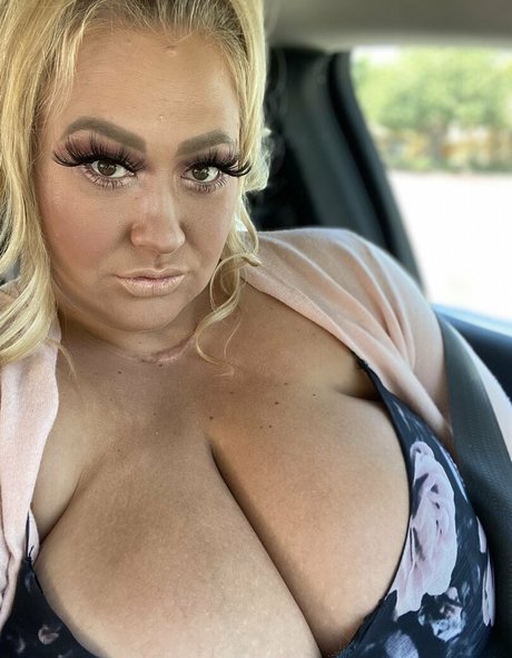 veronicajasmine profile image
