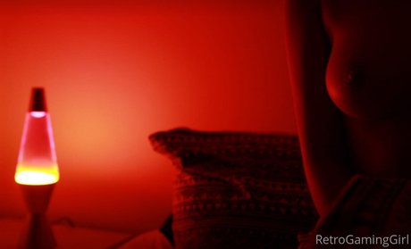 RetroGamingGirl ホット女優 写真