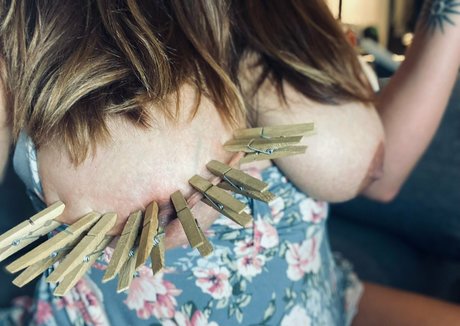 ladywheadphones ポルノスター ヌード 写真