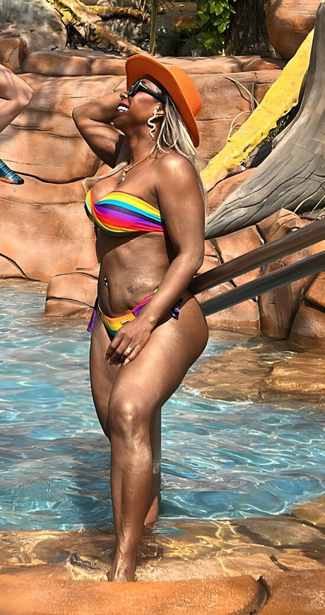 Adelia Soares 美しいポルノスター 写真