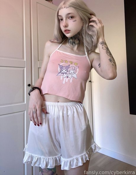 Cyberkirra 最高のスター 写真