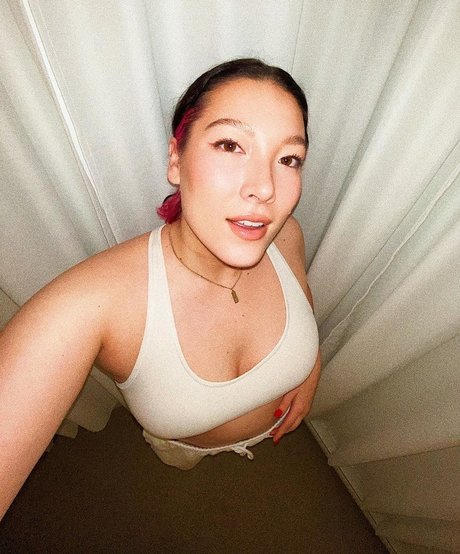 Maxine Lucille エロティックなポルノスター 写真