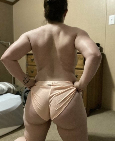 Ashley Coco ヌードモデル 画像