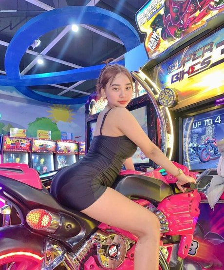 Seirrasz セクシーなポルノスター 写真