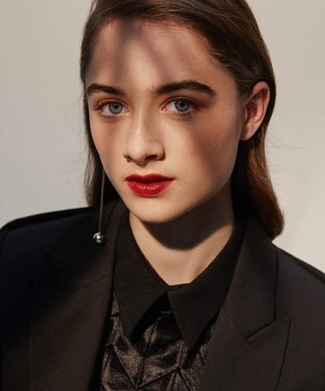 Raffey Cassidy アートスター 写真