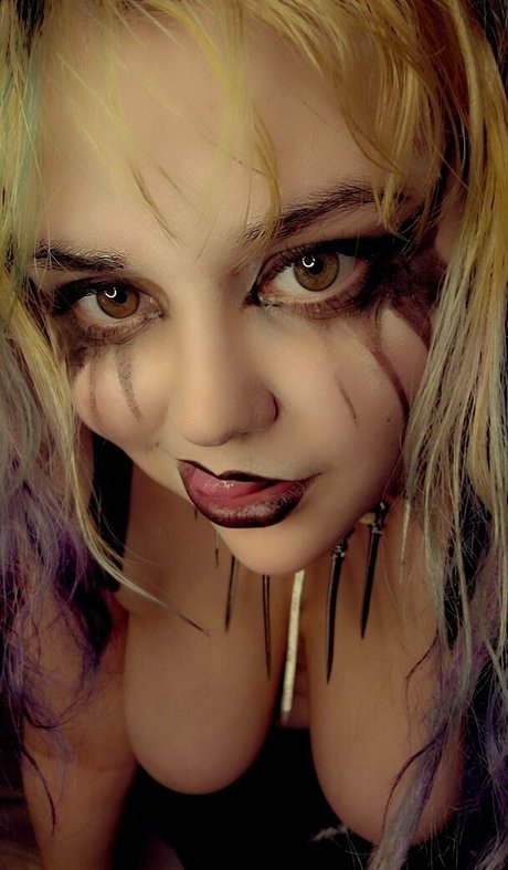 littledevilkitten ヌードモデル 写真