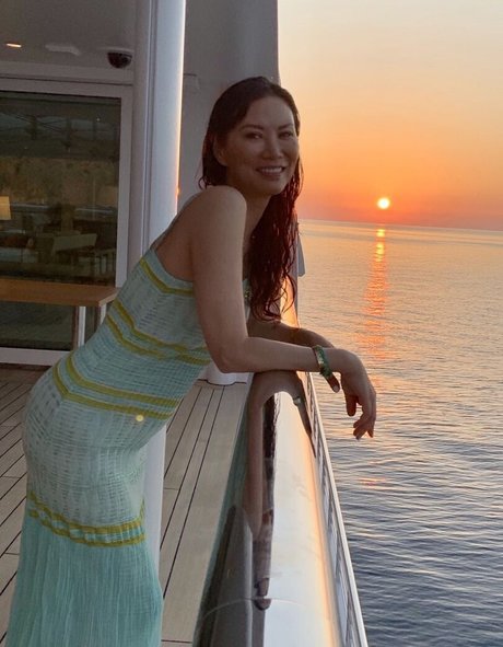 Wendi Deng Murdoch 裸モデル 写真
