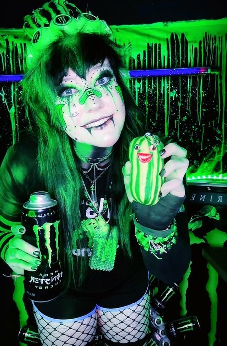GhostPandaXD エロティックモデル 写真