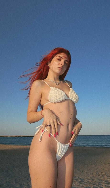 Lorena Visan アートモデル 写真