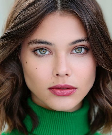 Laneya Grace ポルノスター セックス 画像