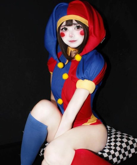 little mewi ポルノモデル 写真