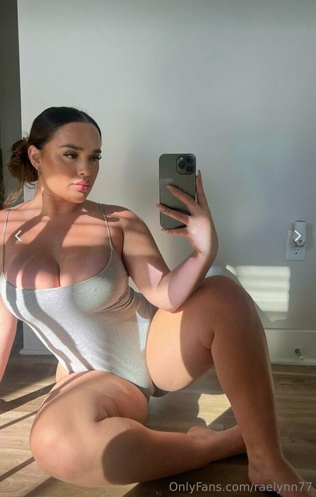 raelynn77 ポルノスター 写真