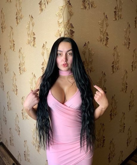 theiconicdovile セックス女優 画像