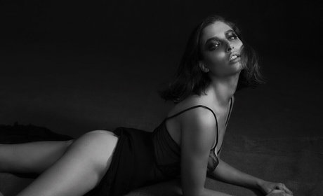 熟女オンリーファンズ トップ 写真