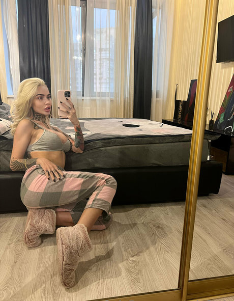 mia foxybae 完璧なポルノスター 写真