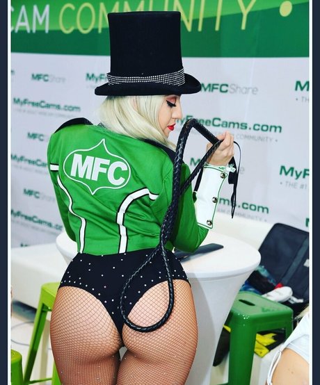 quincyentertainment セックスモデル 写真
