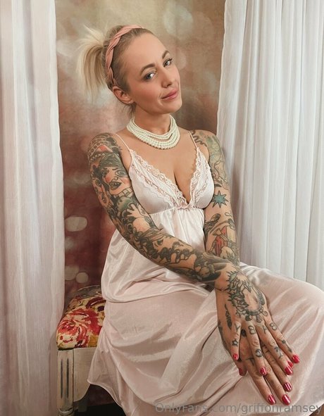 griffonramsey セクシーなスター ギャラリー