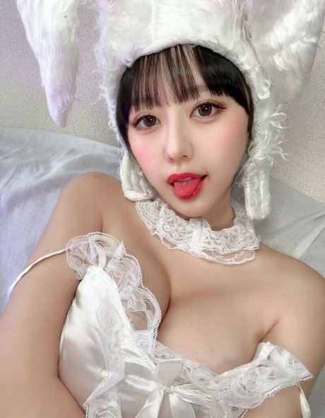 mina pochico ホットスター 画像