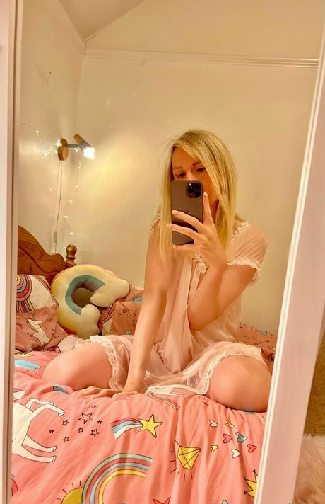 ms peachymoon ポルノ女優 写真