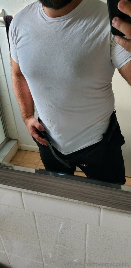 beardedgeeky 限定モデル 写真