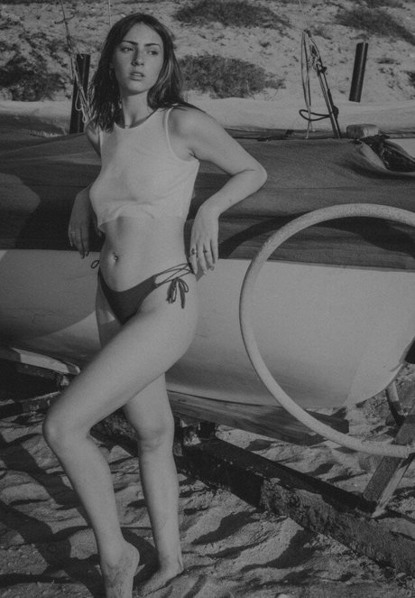 Jasmin Riechart 完璧なモデル 写真