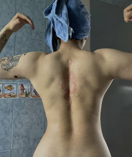 Juanita Calderon ホットモデル 写真