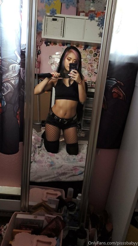 pisssbabyy アダルト女優 写真
