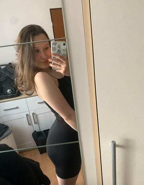 staceyypriceee エロティックなモデル 写真