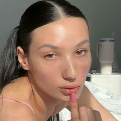 Sabrinasnoww 美しいモデル 写真