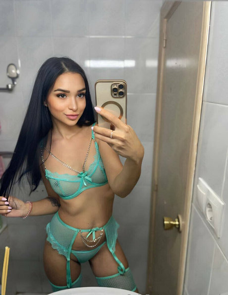 ellie noir 高品質女優 ギャラリー