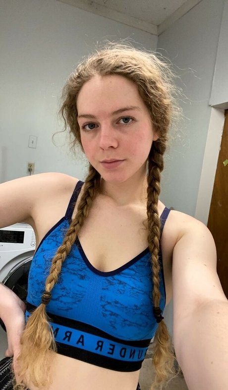 Audrey Bell ヌードのポルノスター 画像