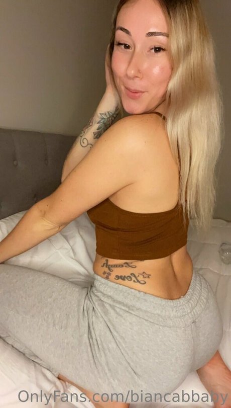 biancabbaby エロティックなポルノスター 写真