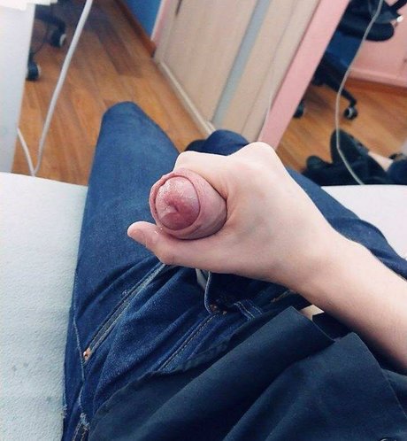 Petitecharlize セクシーモデル 画像