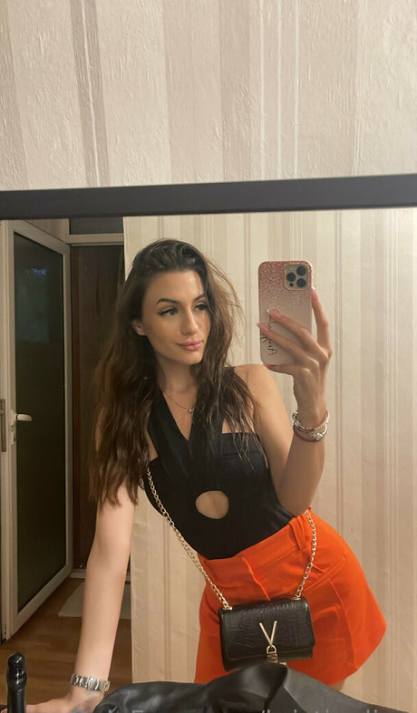 kristylina ホットなモデル 画像