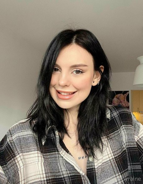 emyraine 美しいスター 写真