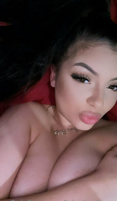 lainabaabyxo ヌード女優 画像