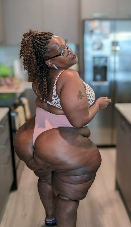 ms thickerthan アートポルノスター 写真