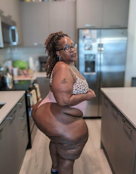 ms thickerthan トップスター 写真