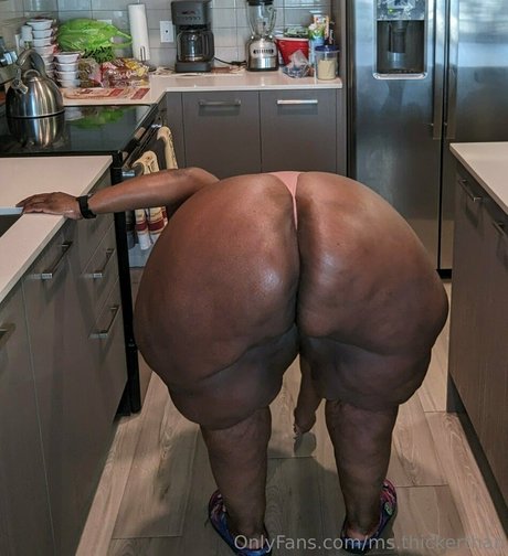 ms thickerthan 完璧なポルノスター 写真