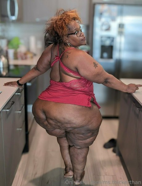 ms thickerthan 独占ポルノスター 写真