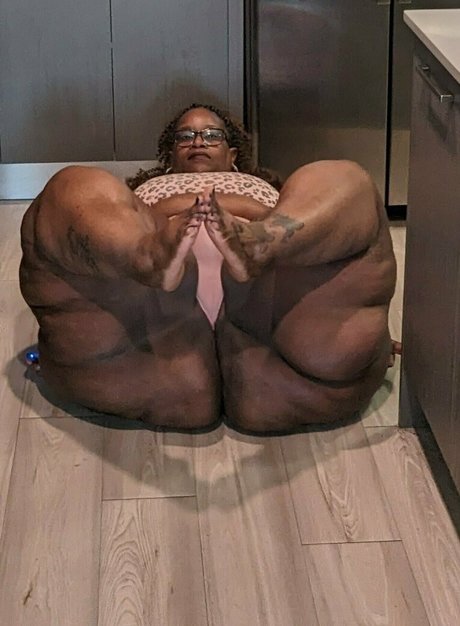 ms thickerthan ポルノスター 高品質 画像