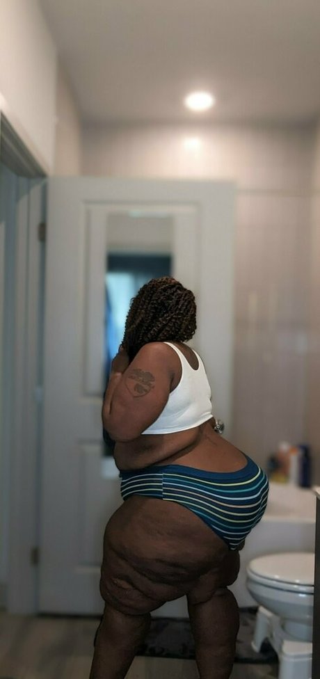 ms thickerthan xxxスター 画像