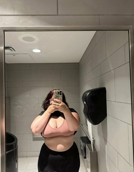 haleybbrodock エロティックなスター 画像