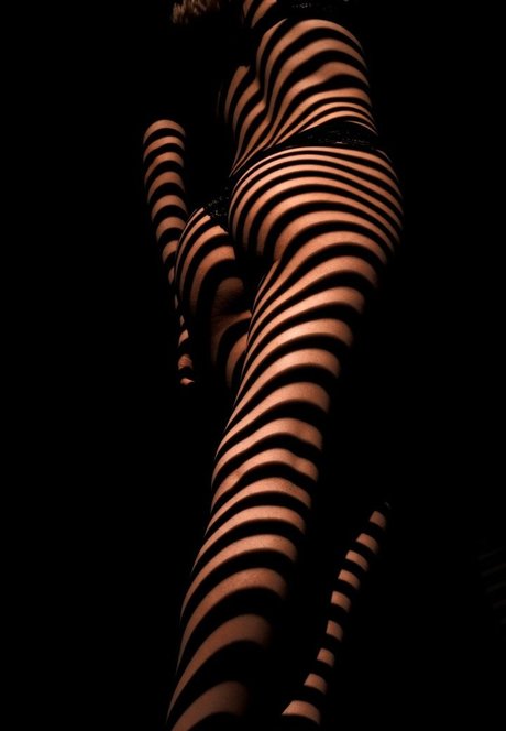 Alison Cossenet ヌードモデル 画像