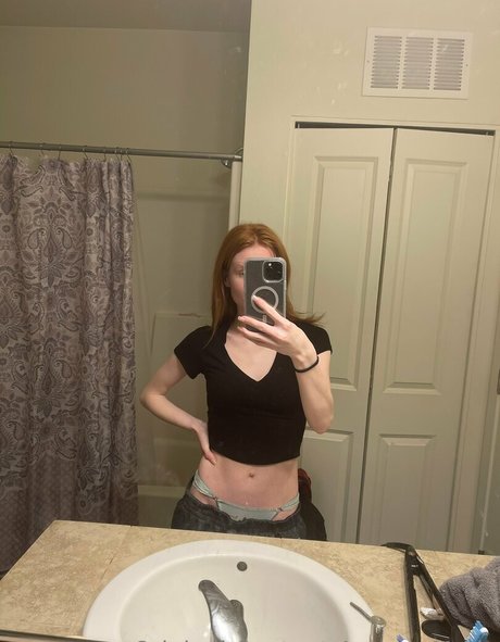 redheadnessbbg ヌードモデル 写真