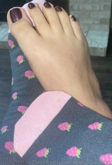 adoremetoo ポルノスター トップ 写真
