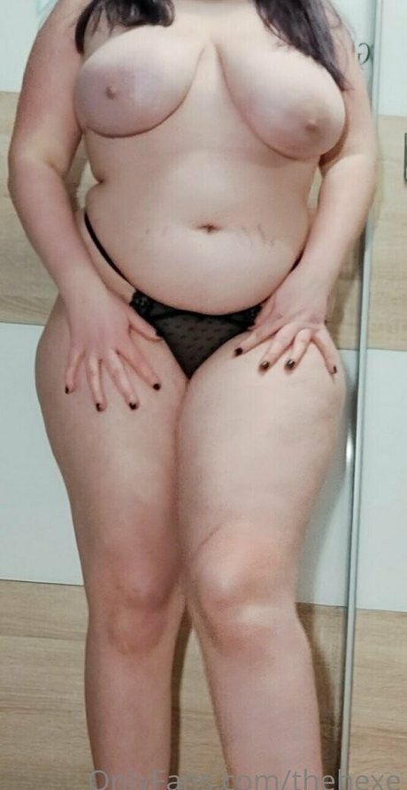 thehexe スター 裸 写真