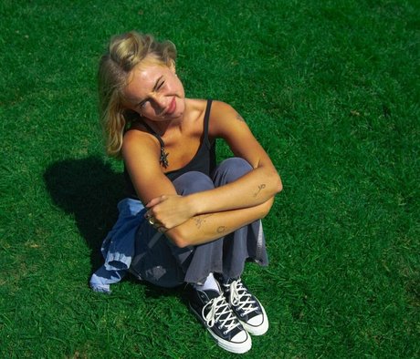 Claire Rosinkranz トップモデル 写真