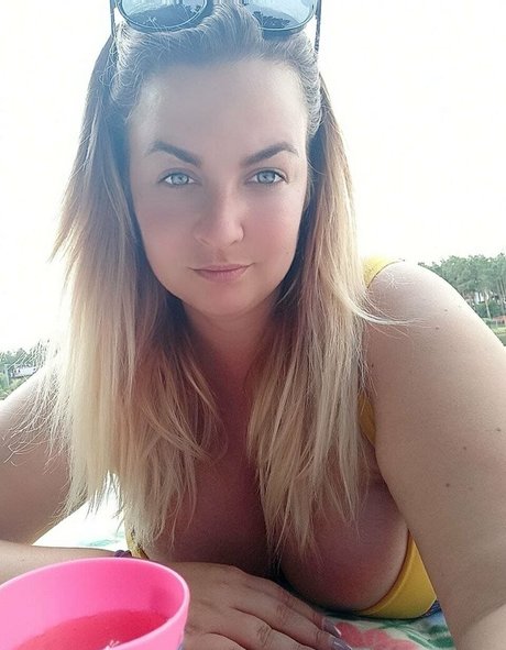 オタクプリンセスOnlyFans ヌード 写真